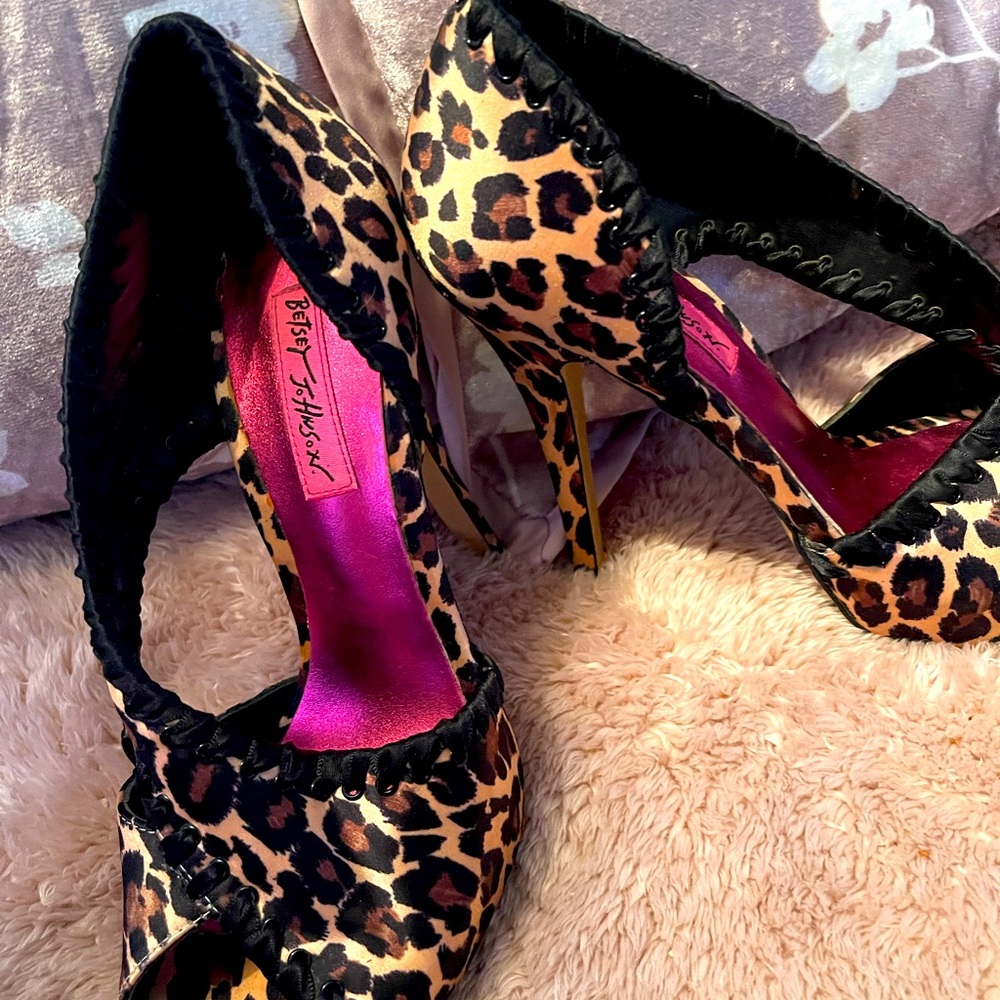 Betsy Johnson leopard peep toe satin high heel pump